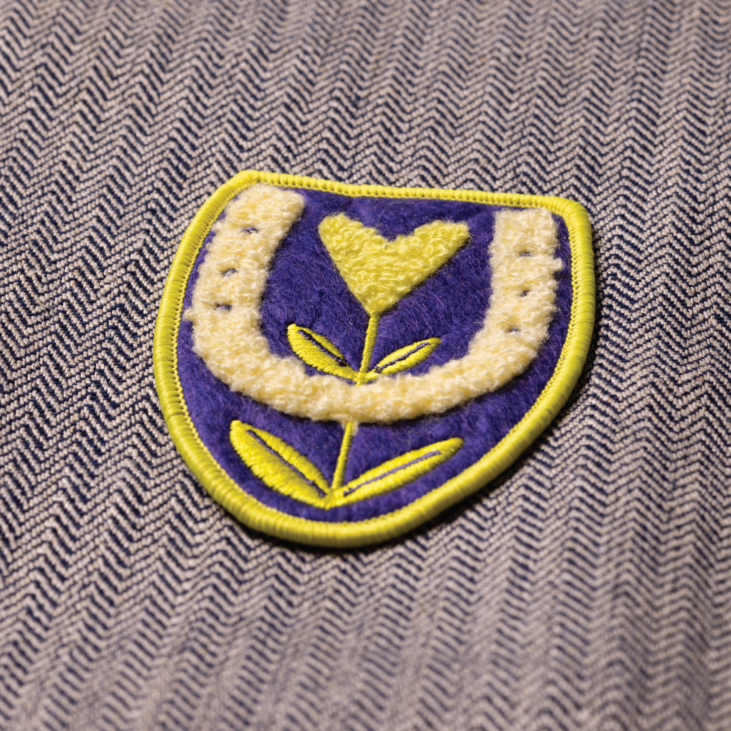 Bloomin' love chenille and felt patch - blue