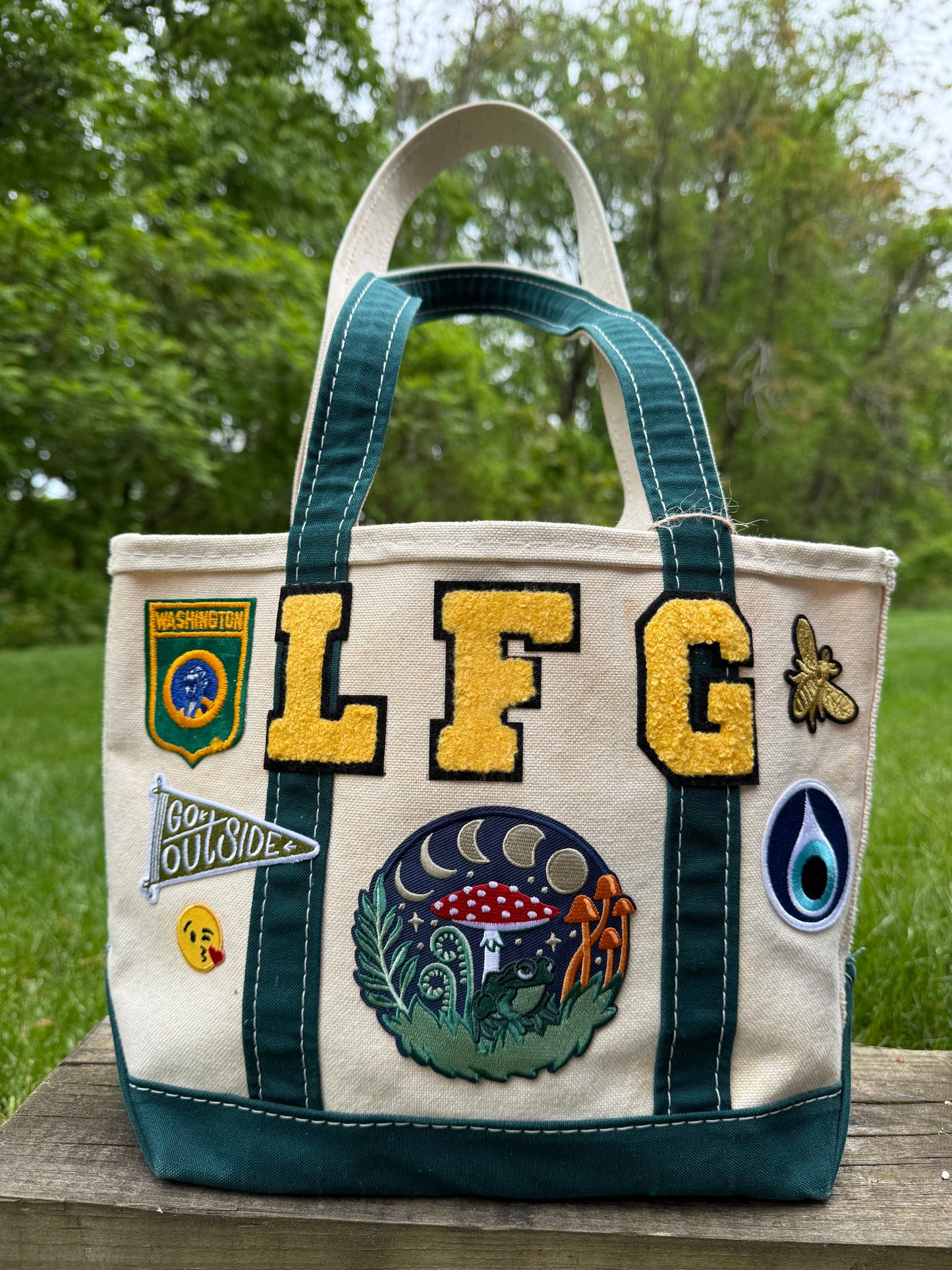 The Cate Vintage 1990s LL Bean Boat & Tote Green Small Long Handles