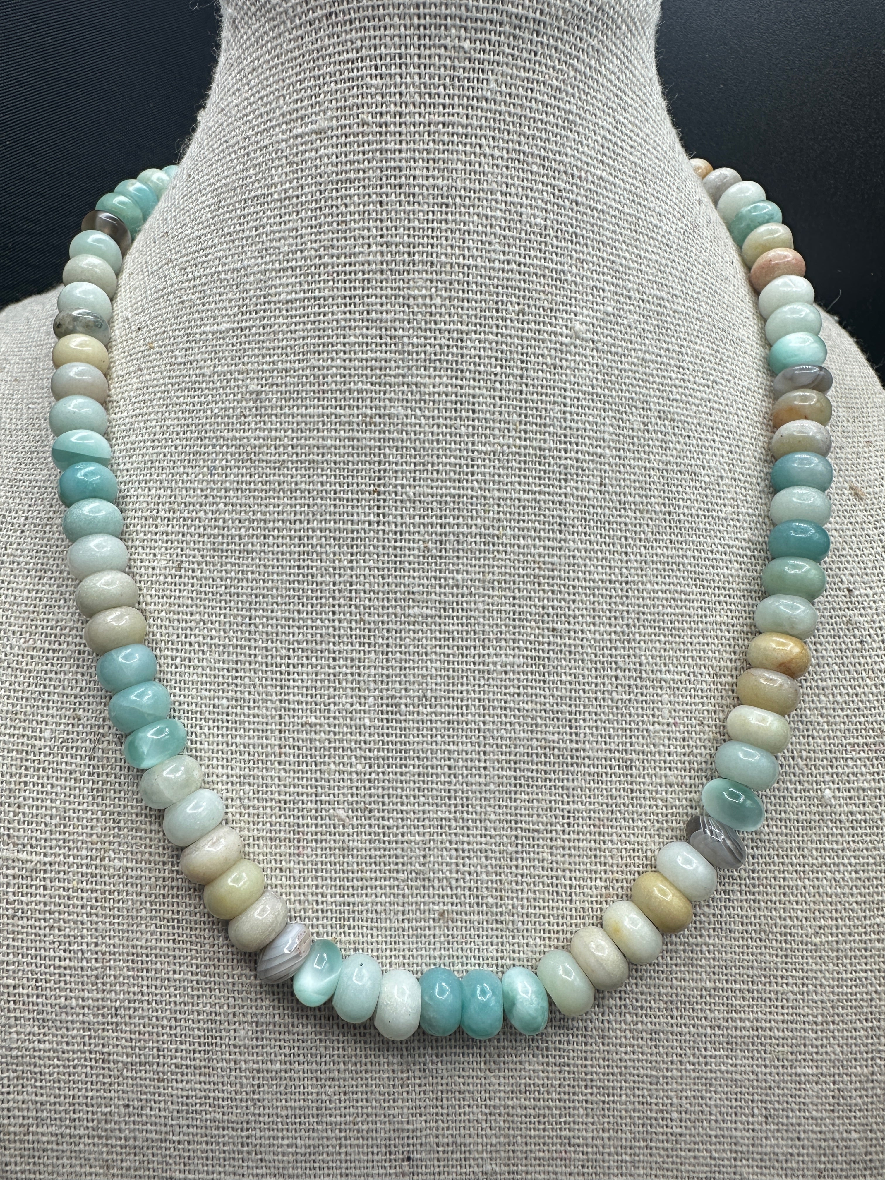 Seafoam Glow Necklace
